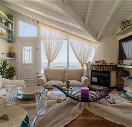 3 bedroom seaside villa with pool, Acharavi, sleeps 6